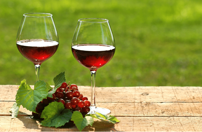 Red wine in glasses